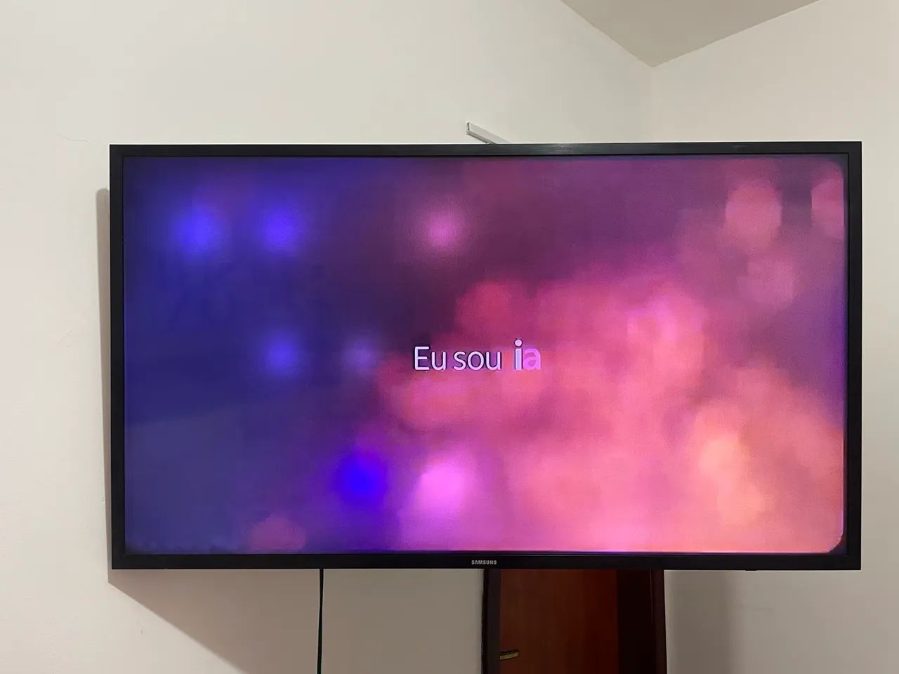 Vendo TV de 40 polegadas com manchas.  - Foto 2