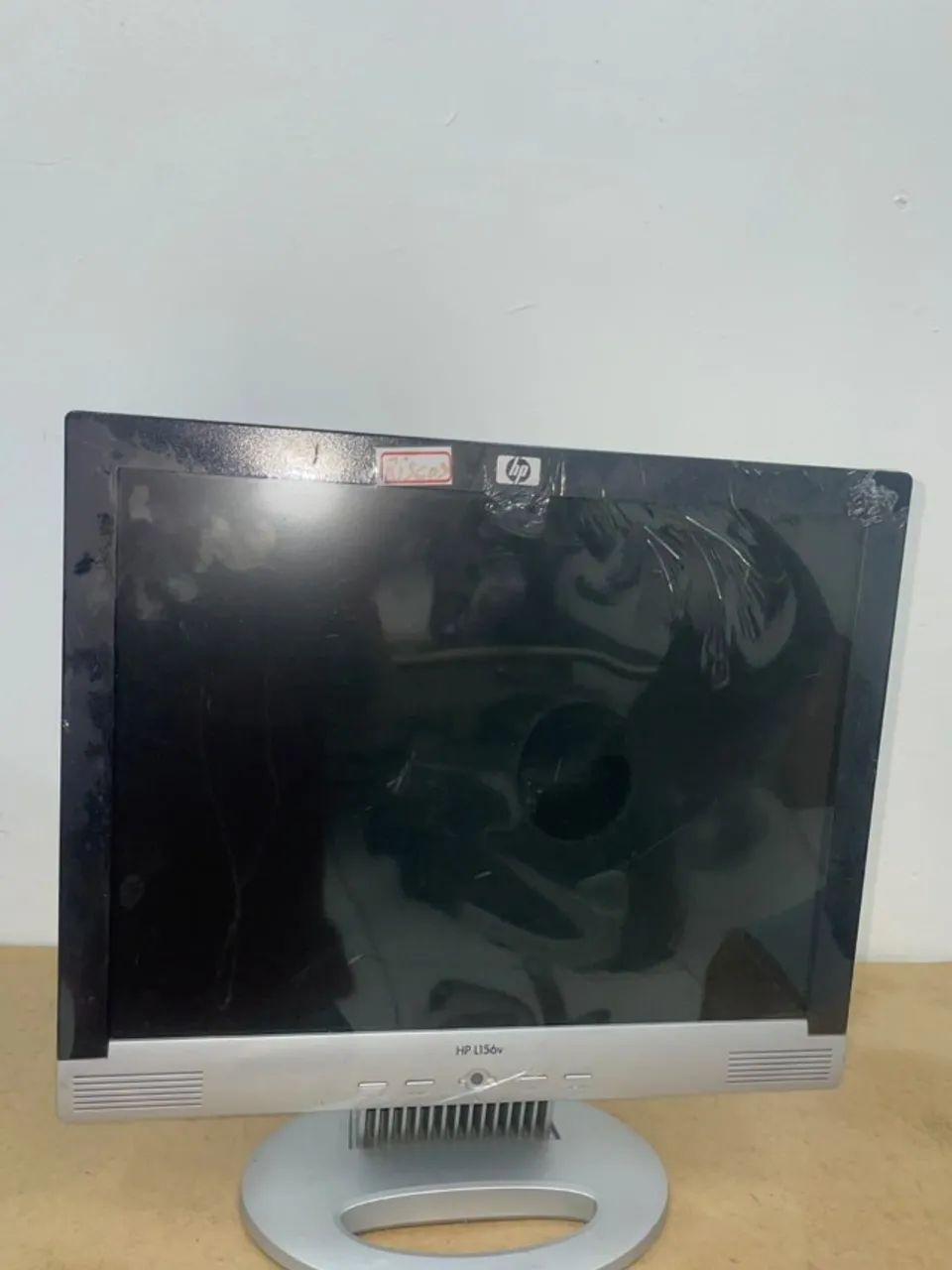 MONITOR DE 15" COM AVARIA USADO