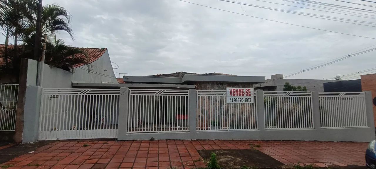 Vende-se casa no centro de Cornélio Procópio  - Foto 2