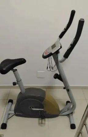 Bicicleta ergométrica pouco usada - Foto 2