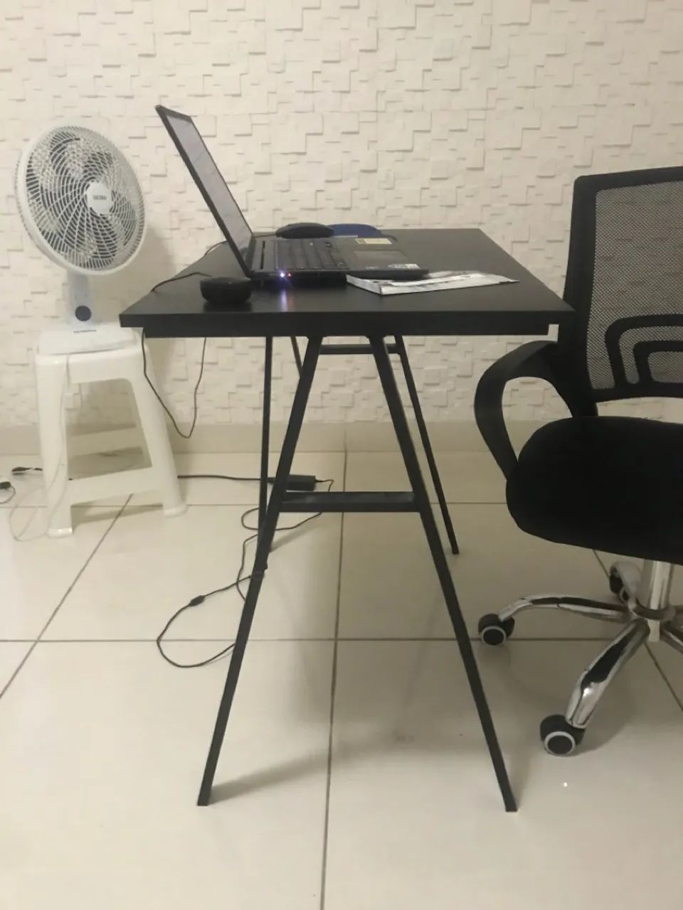 CONJUNTO MESA + CADEIRA PARA ESCRITÓRIO/HOME OFFICE  - Foto 2
