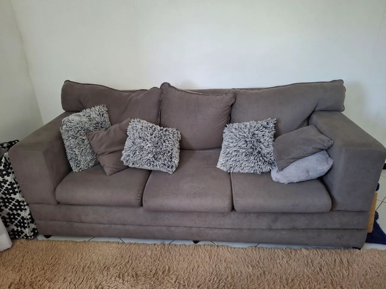Sofá cinza em excelente estado - Foto 4