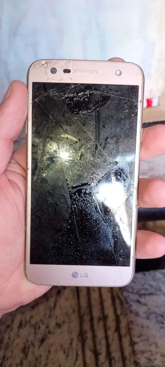 Celular retirada de pesça