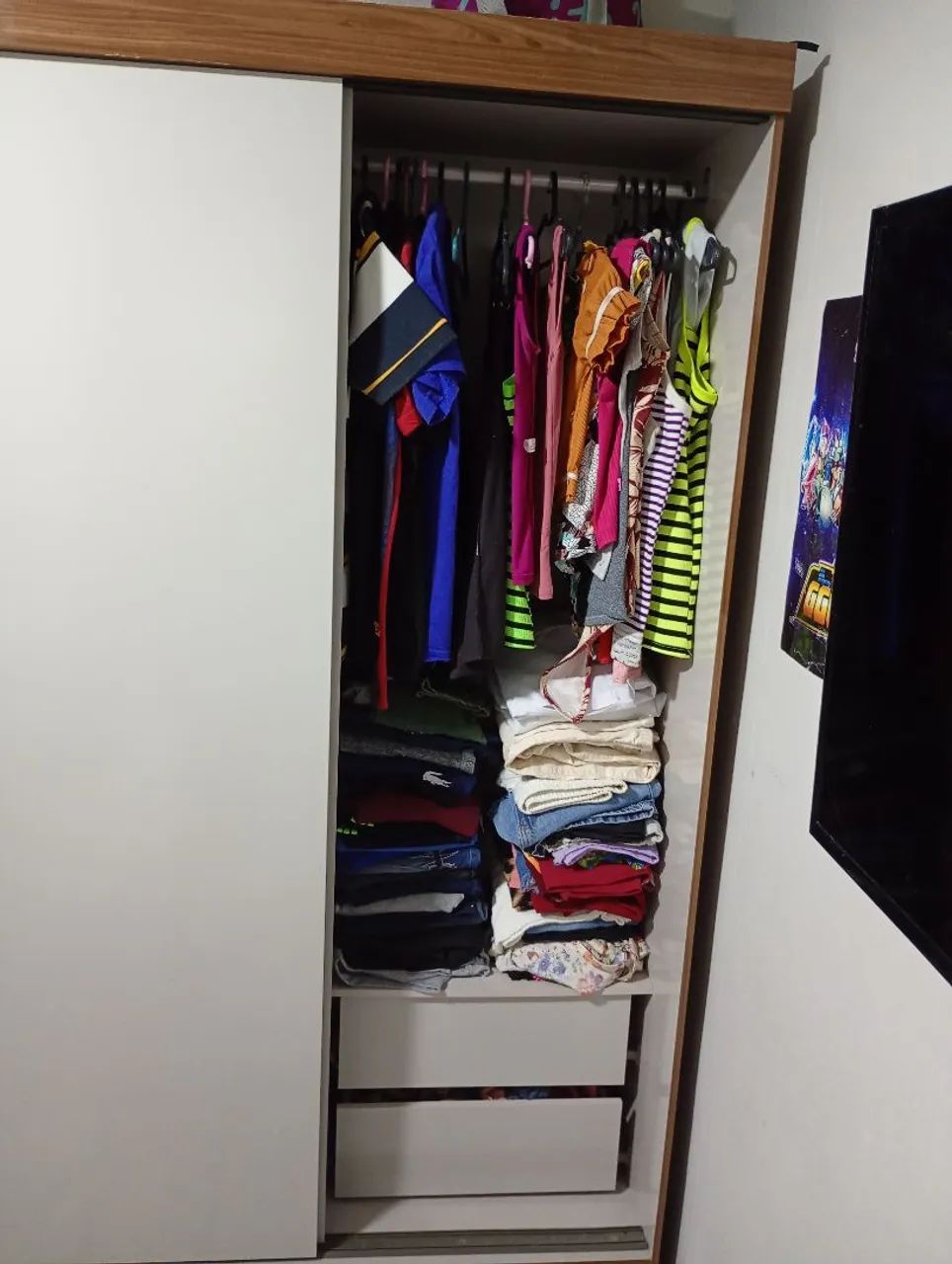 Vendo Guarda-Roupas de Solteiro - Foto 3