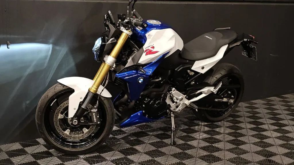 F 900 R Sport Plus - Foto 4
