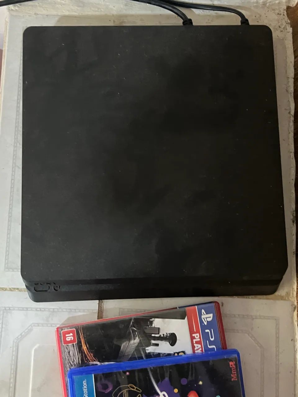 PS4 dois controles 1tera - Foto 3