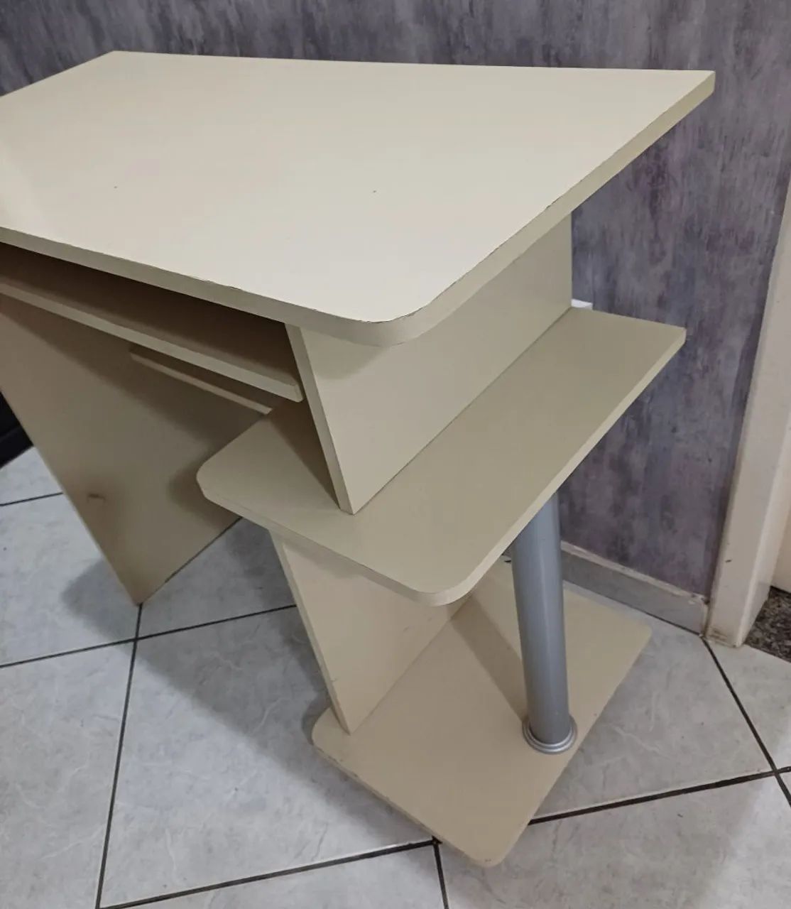 Mesa para escritório ou quarto - Foto 2