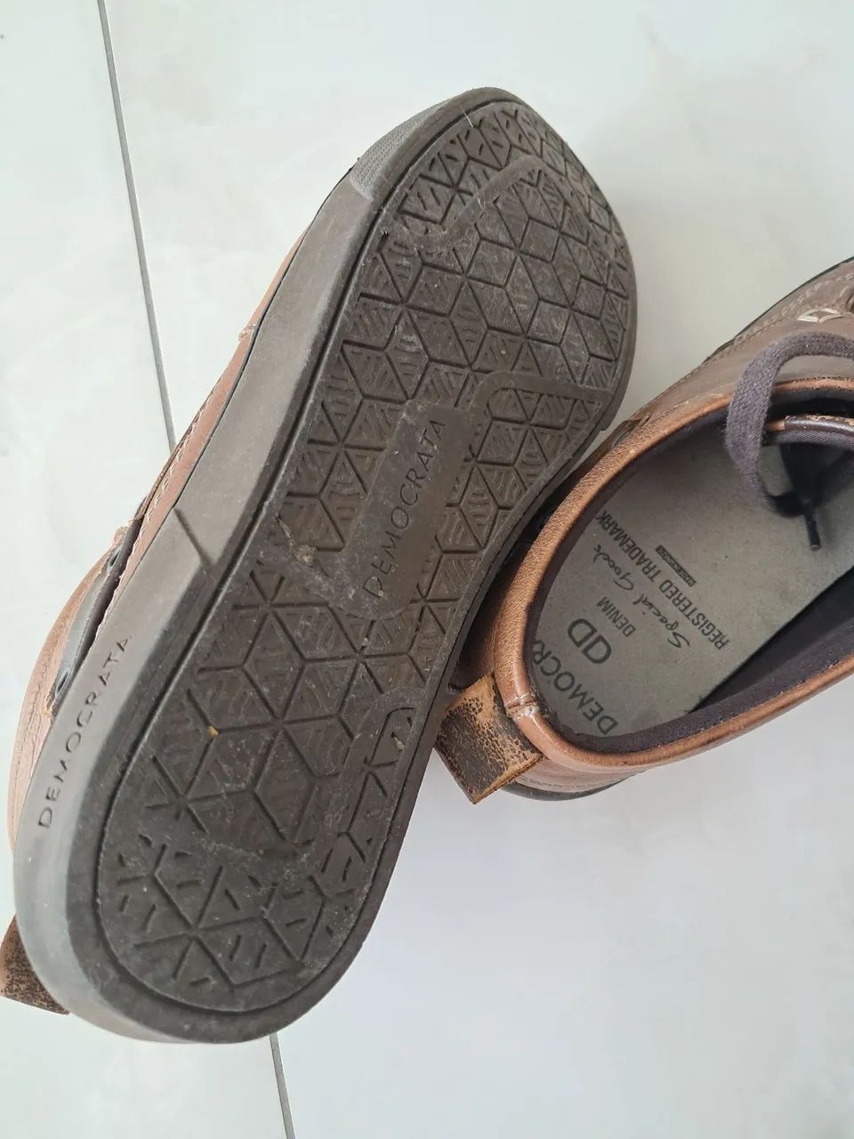 Bota democrata marrom - Foto 4