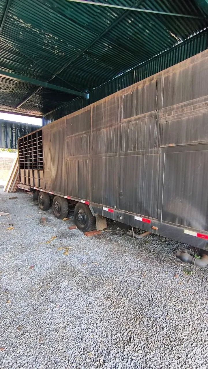 TRAILER PARA 4 CAVALOS PREPARADO PARA MORADIA - Foto 2