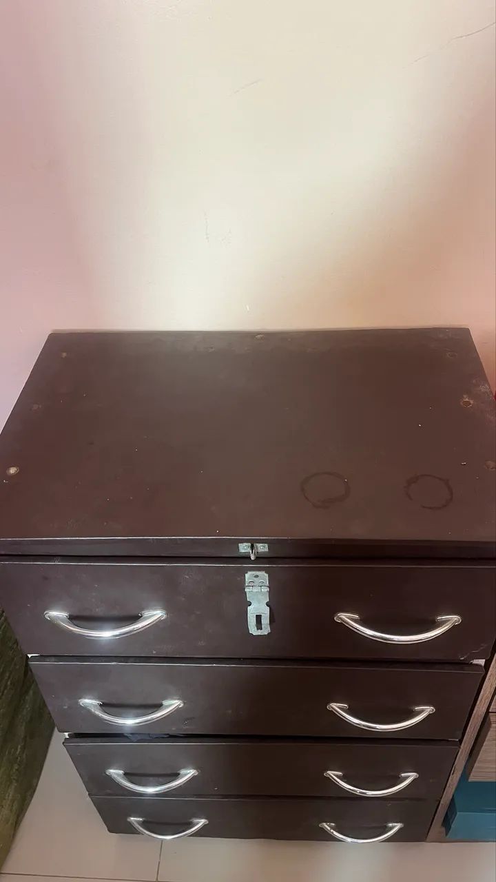 Vendo cômoda 