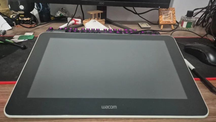 Mesa Digitalizadora Wacom One 13 (DTC-133) Completa + Cabo 3-em-1 Original 