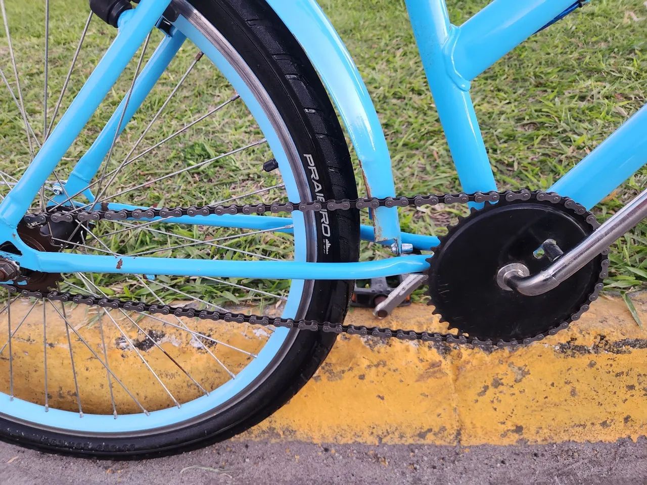 Bicicleta aro 26 linda azul bebê  - Foto 5