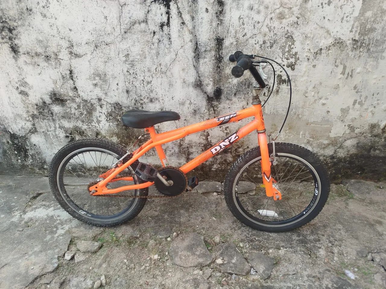 Bicicleta aro 20 laranja 