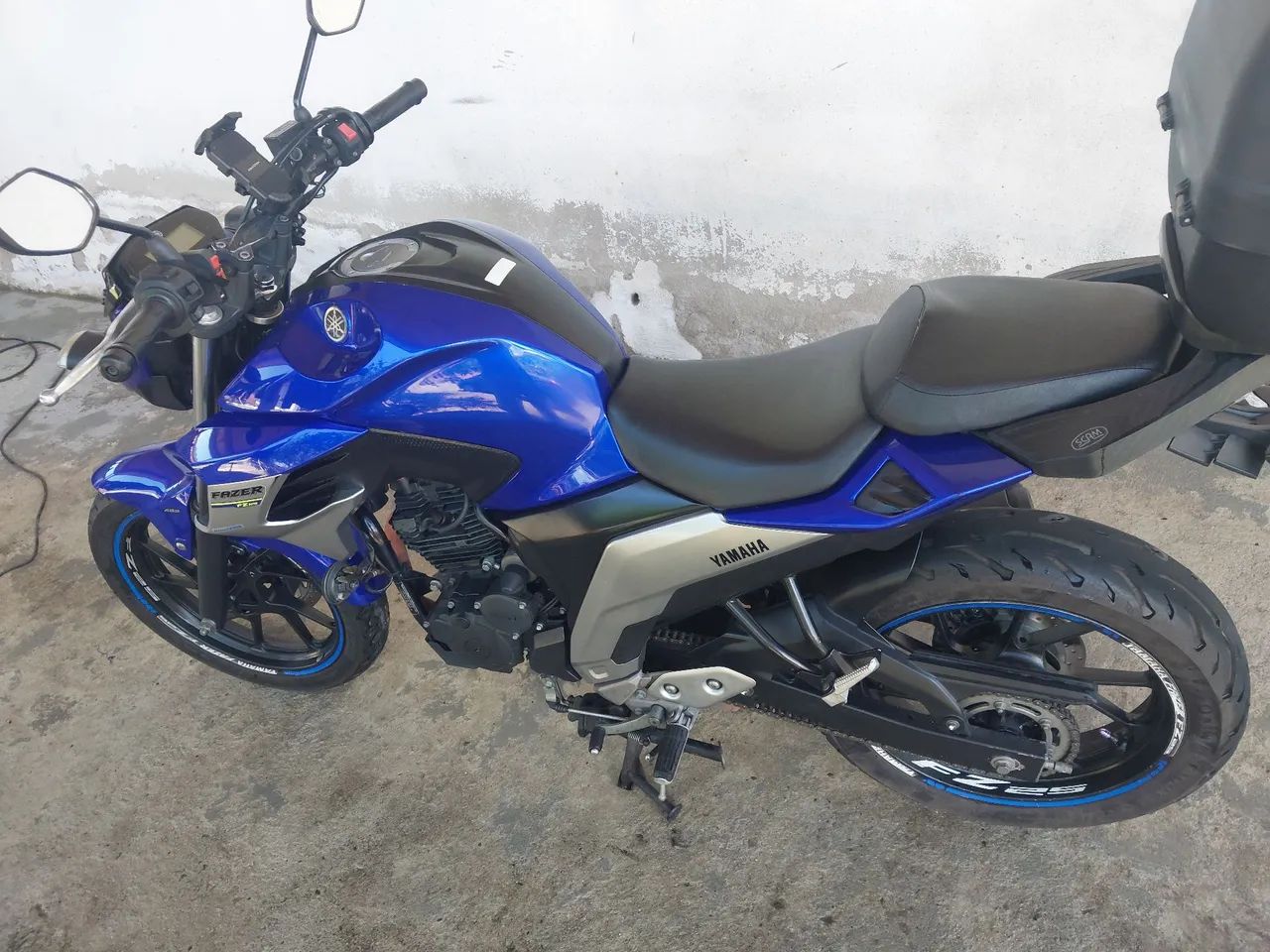Fazer 250