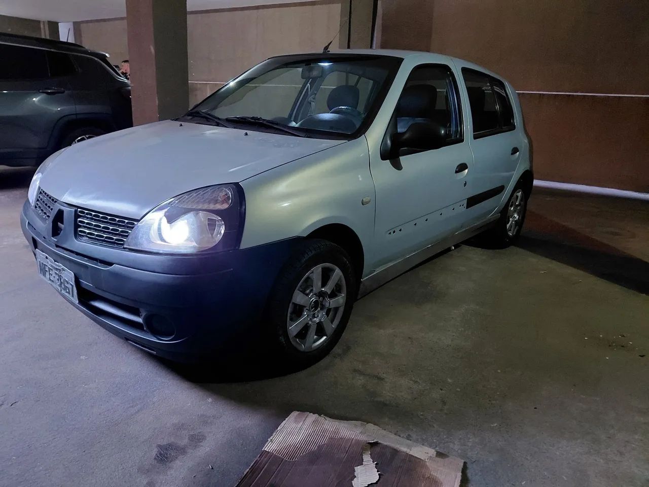 Renault Clio Expression 1.0/1.0 Hi-power 16V 3P 2004