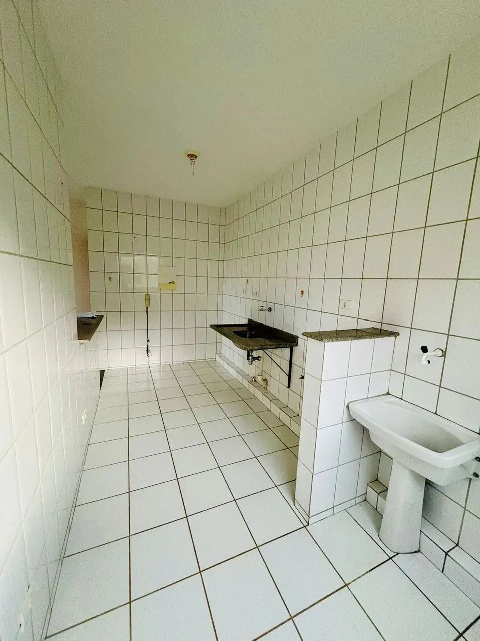 Condomínio Villas do Madeira I no 4° andar apto a Financiar - Foto 8