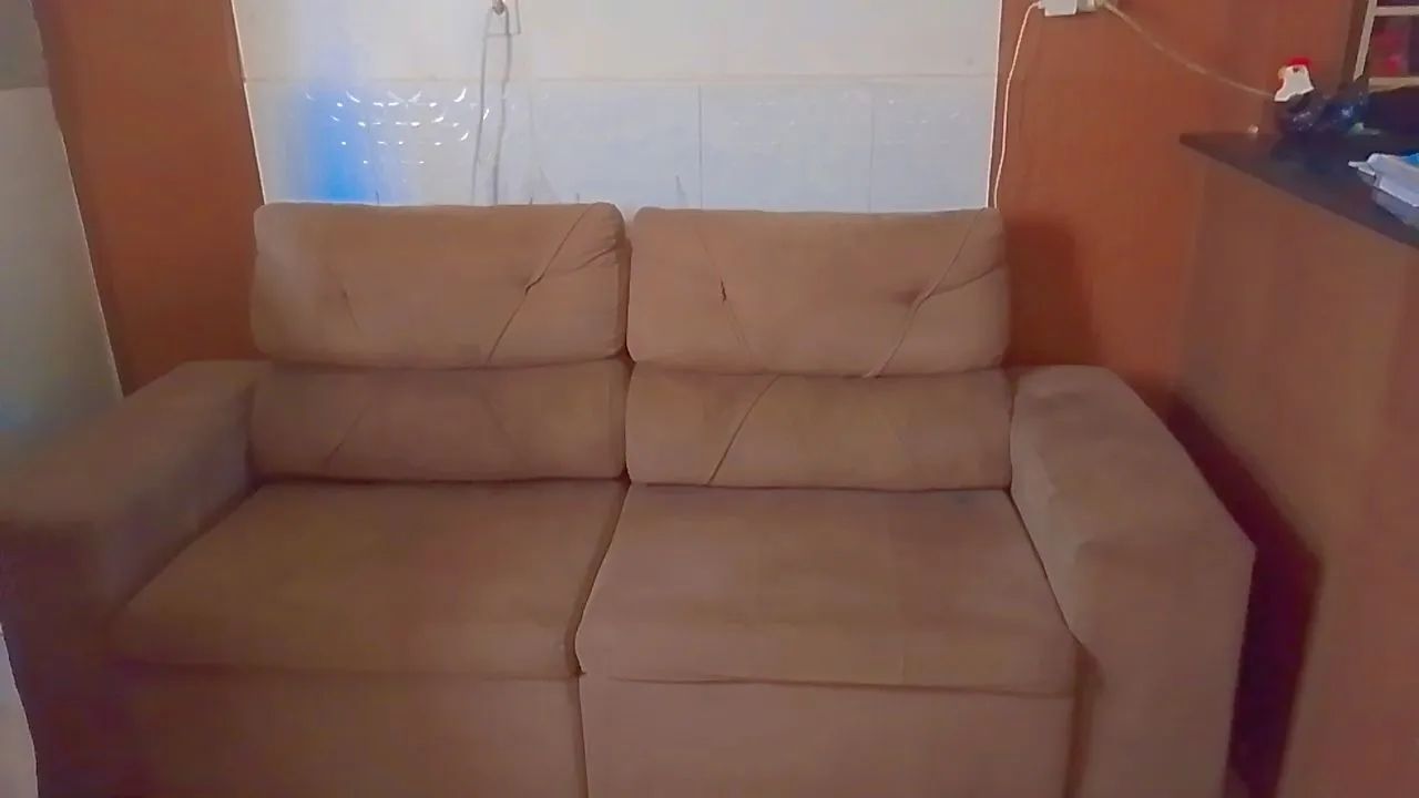 Vendo sofá retrátil 2M praticamente novo  - Foto 2