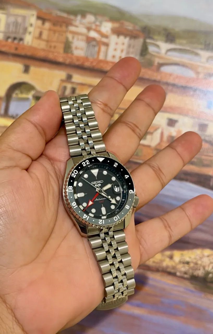 Seiko 5 Sports GMT " Bruce Wayne "