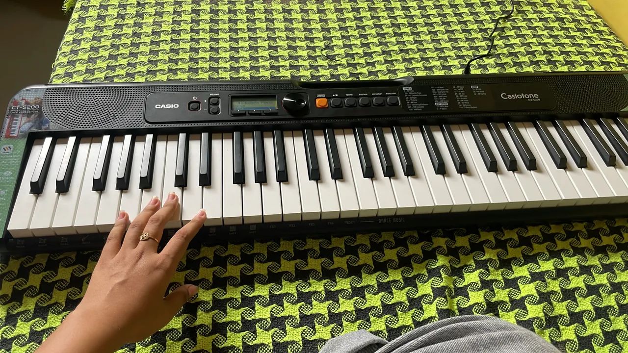 Teclado Casio CT-S200bk Casiotone