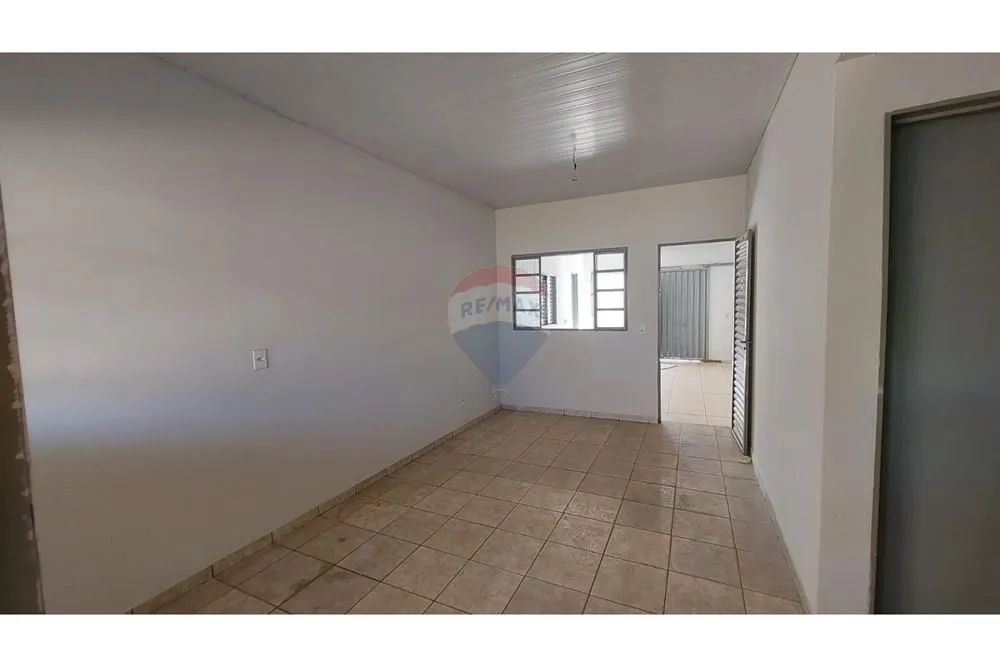 CASA A VENDA EM ÓTIMO BAIRRO,COM ESPAÇO E PREÇO JUSTO - Foto 4