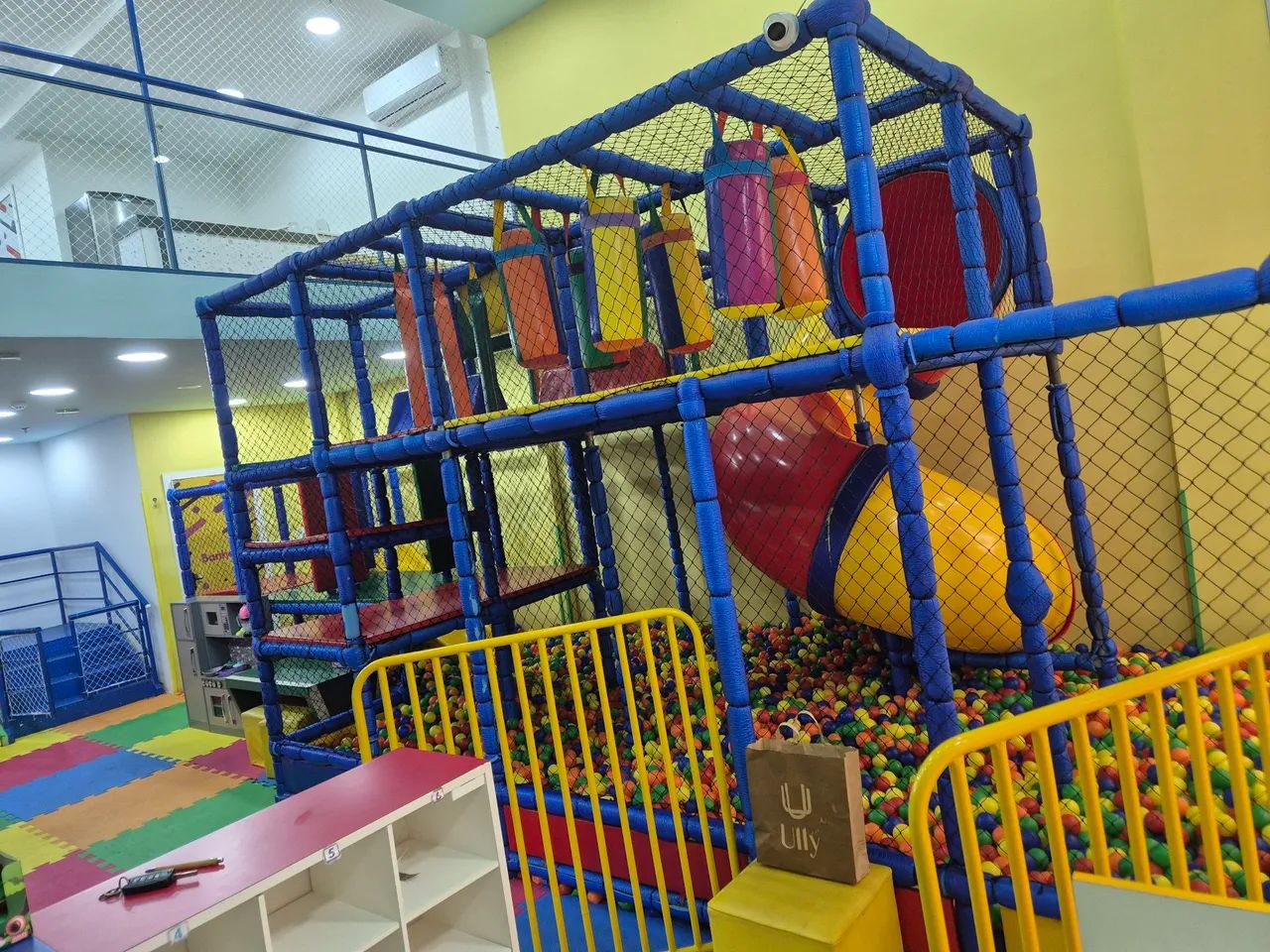 BRINQUEDÃO COM PISCINA DE BOLINHAS  - Foto 2
