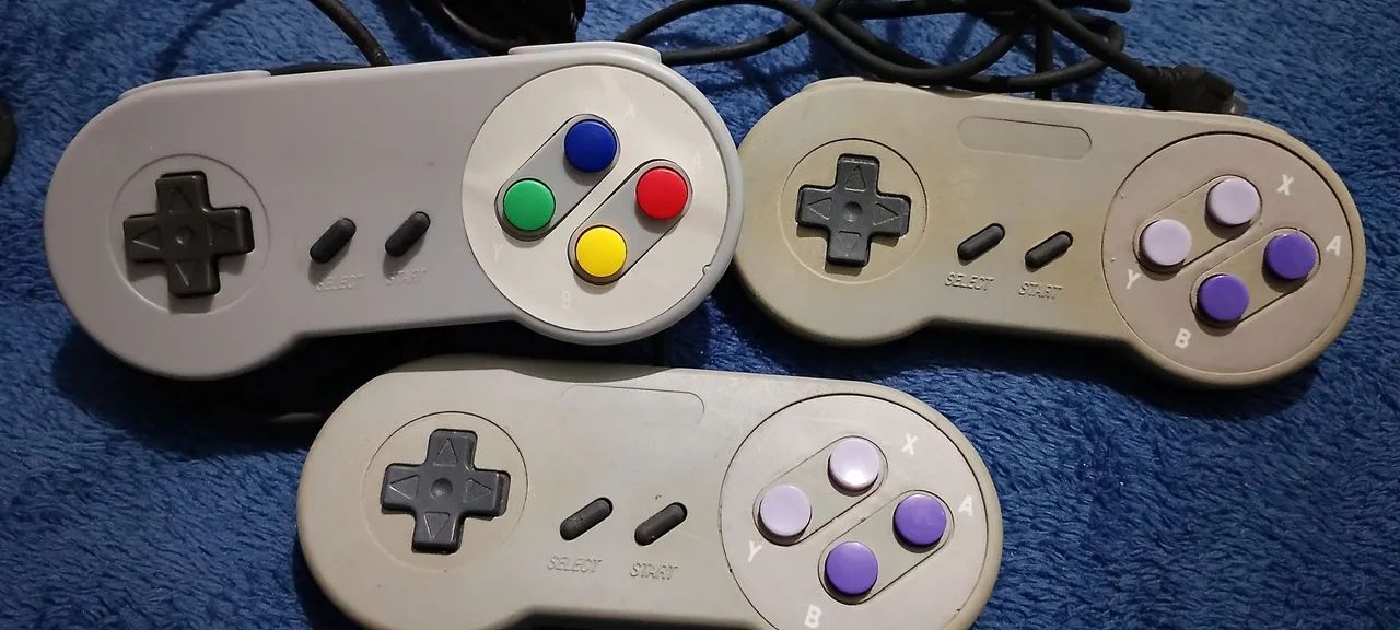 Quatro Controles USB de Super Nintendo