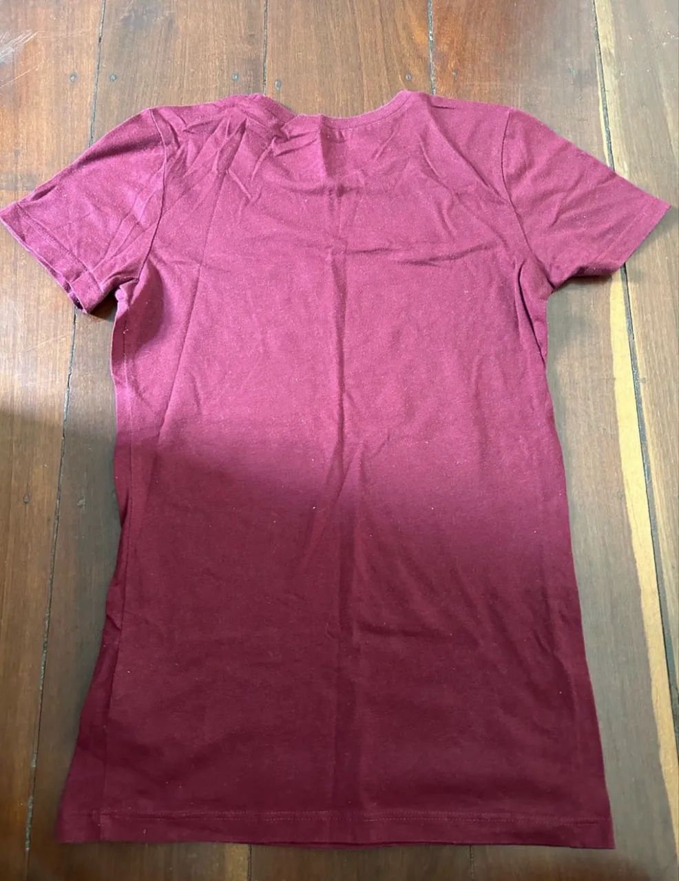 camiseta vans vinho xs - Foto 2
