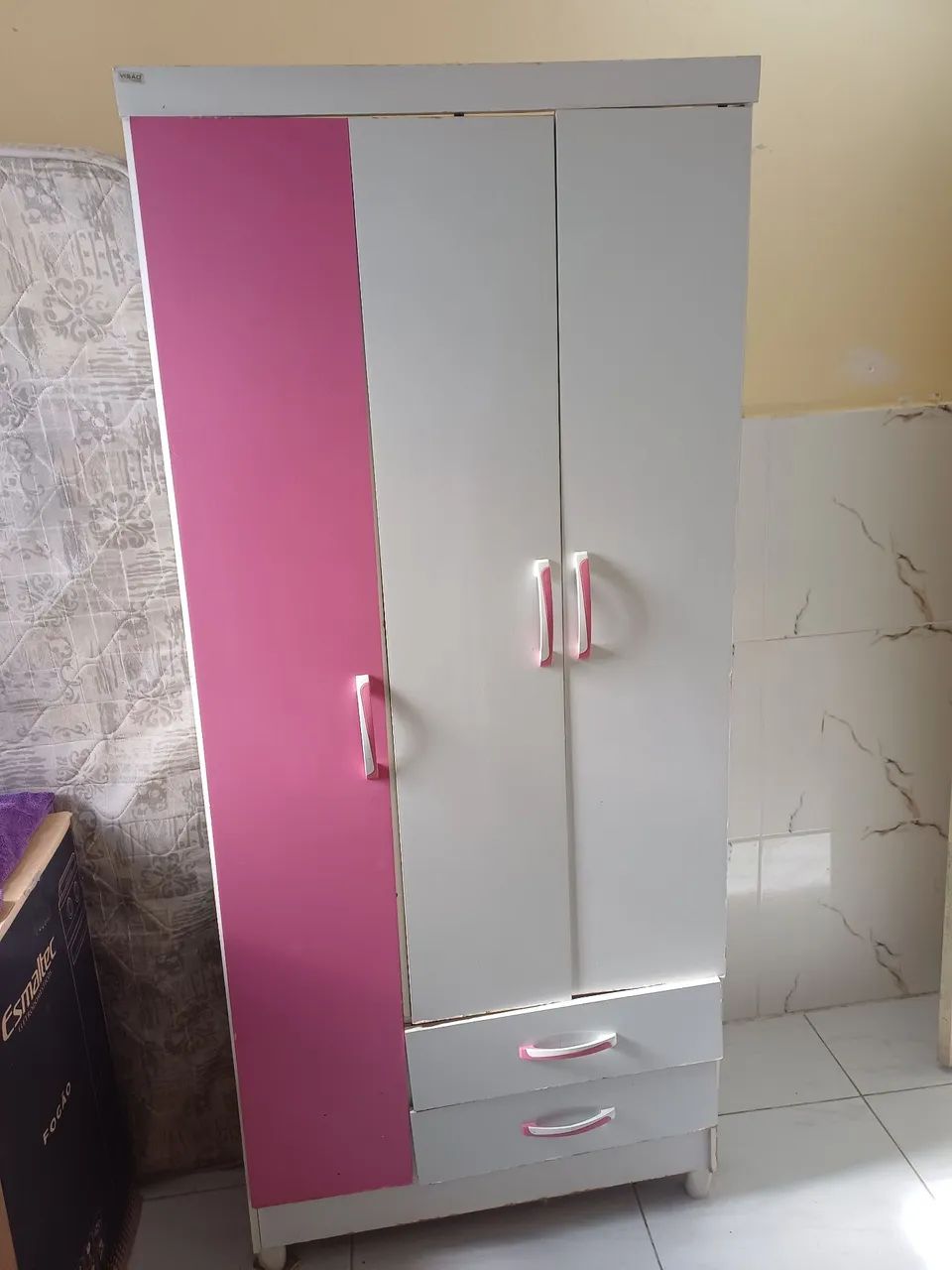 Guarda roupa infantil 