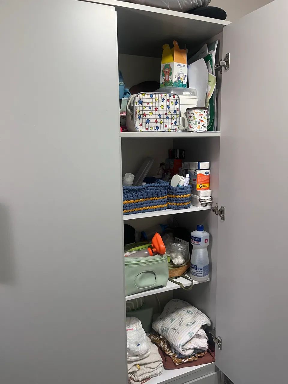 guarda roupa infantil cinza  - Foto 3