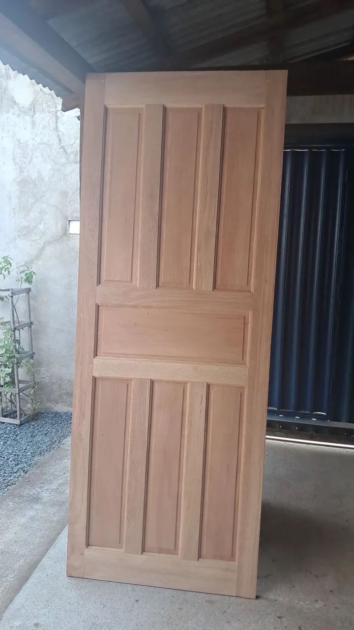 Vendo portas cedro com caferana 