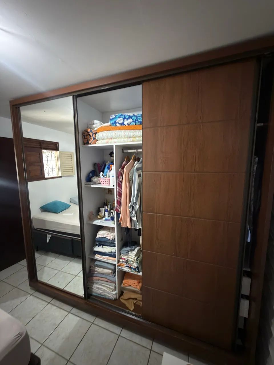 Guarda Roupa 3 portas + Espelho - Foto 2