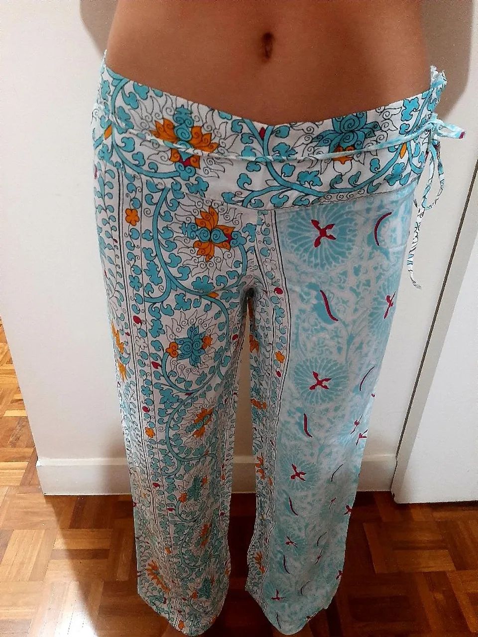 Calça CANTÃO  Viscose  Tamanho P. - Foto 4