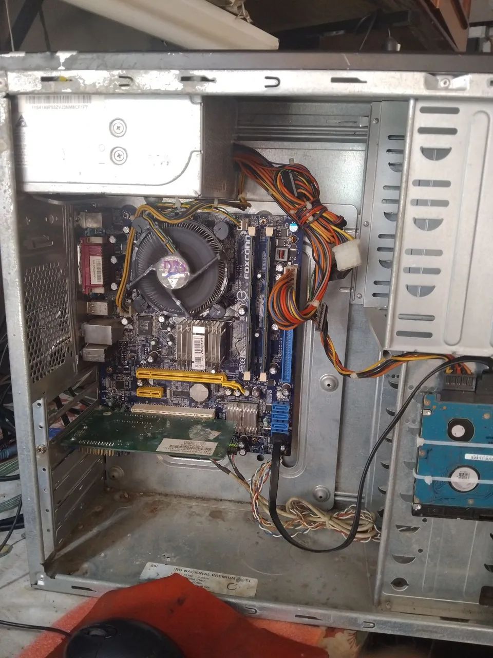 Cpu E7400 2.8 4gb hd 160gb placa mae Foxcom, video nvidia 32mb,Windows 10 instalado.  - Foto 3