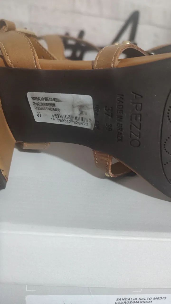 Sandália Arezzo nova na caixa Tam 37 - Foto 5