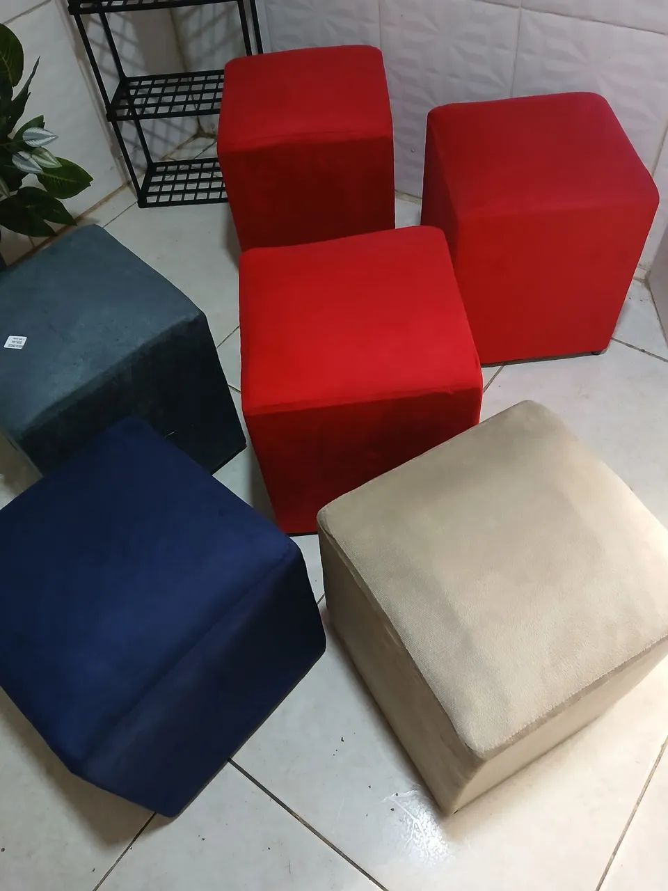 LINDOS PUFF NOVOS 52,00 CADA. - Foto 2
