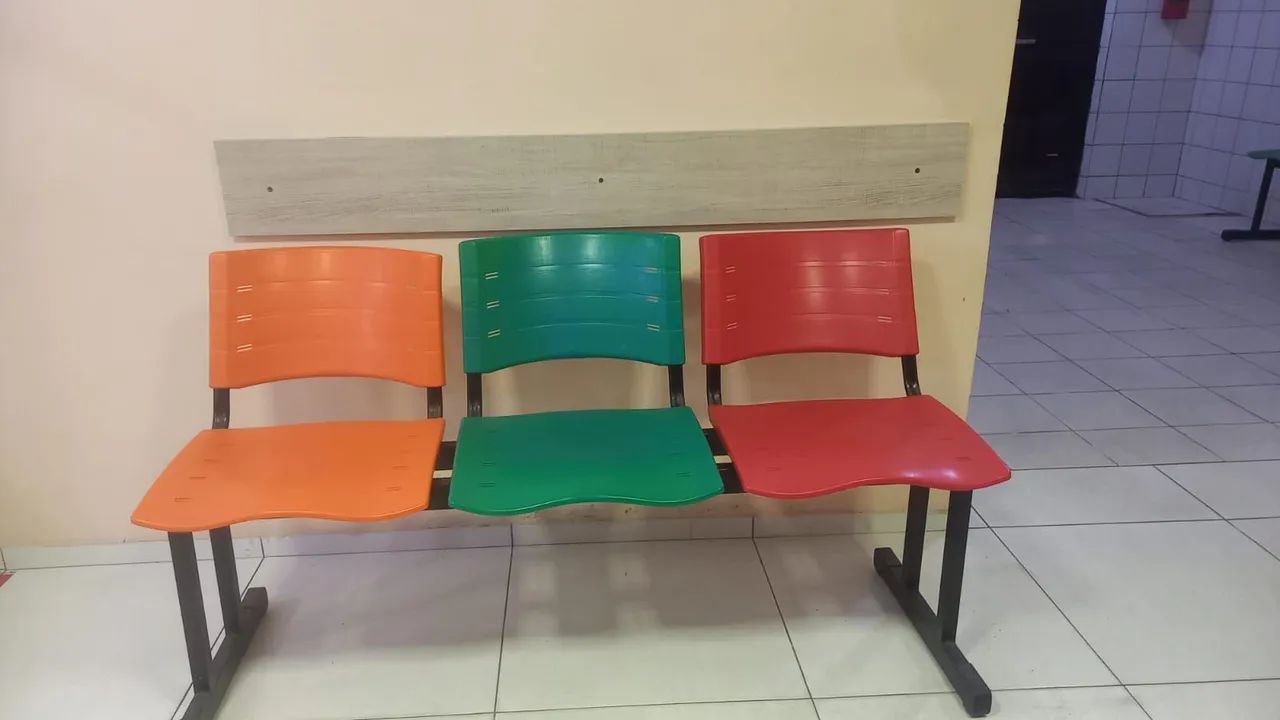 Cadeira longarina  - Foto 2