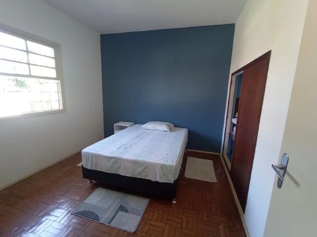 Casa no Centro de Pirassununga-SP, 3 quartos, 2 banheiros, 2 garagens - Foto 5