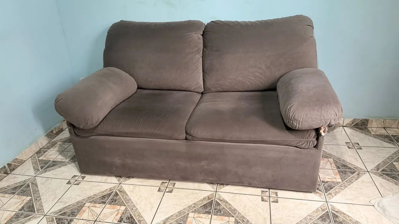 Sofá 2 Lugares Marrom - Confortável - R$ 500