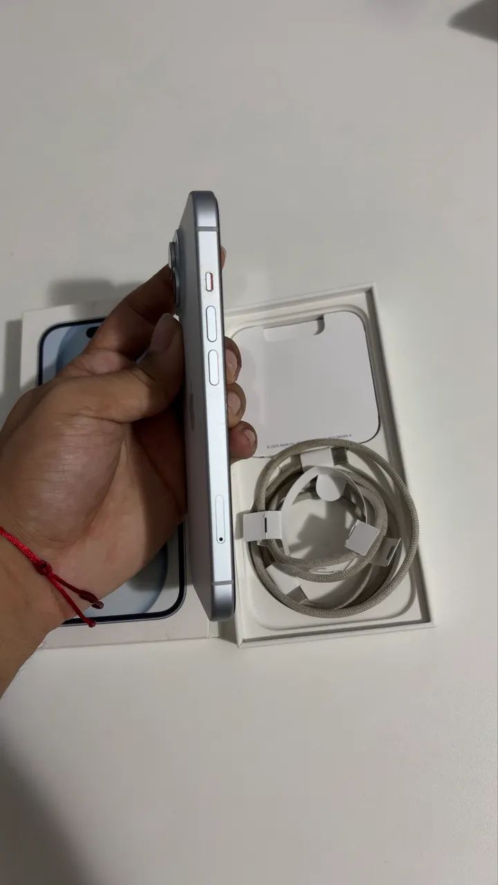 iPhone 15 com caixa e cabo original - Foto 3