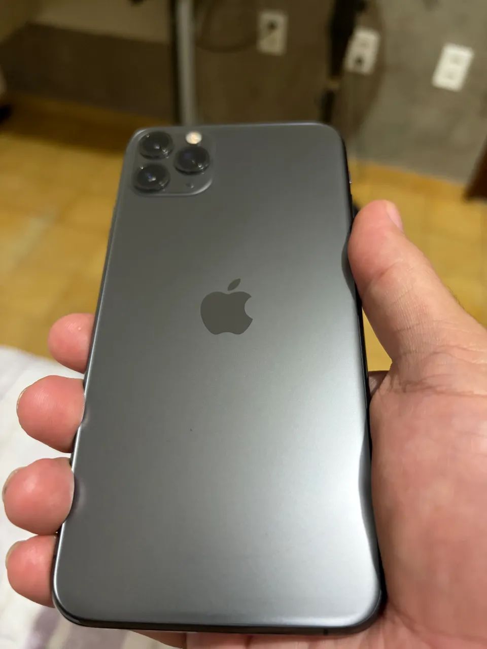 VENDO IPHONE 11 PRO MAX 64gb - Foto 5