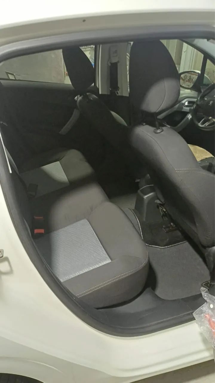 Peugeot 208 Active/active Pack 1.5 Flex 8V 5P 2015 - Foto 12