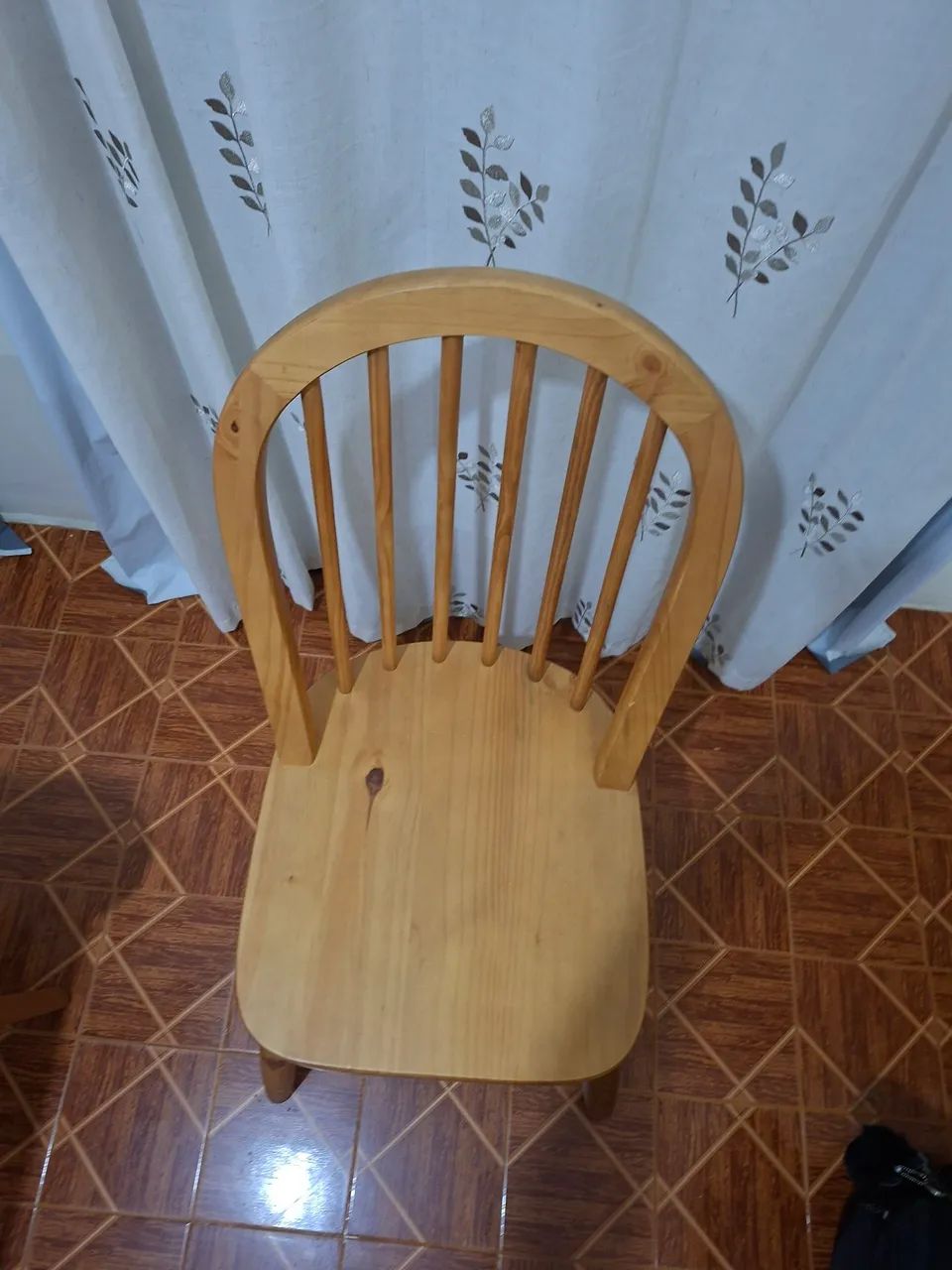  Cadeiras de madeira - Foto 2