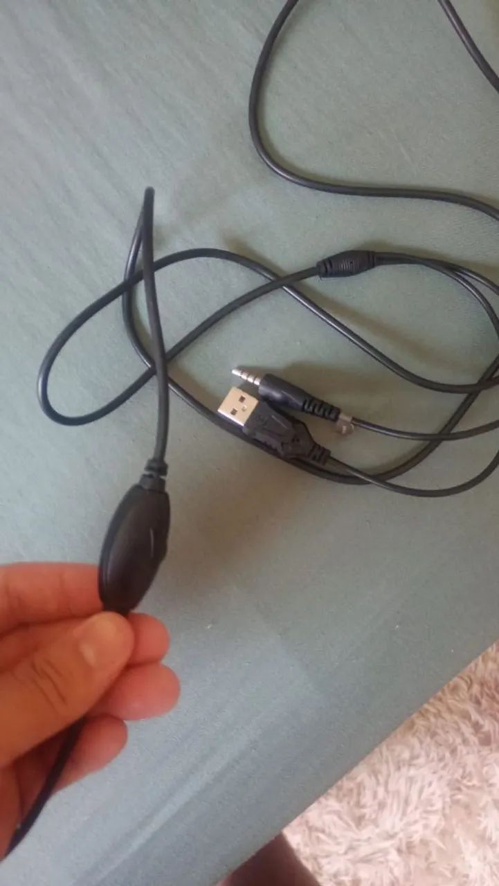 Headphone Redragon Branco e Preto - Foto 4