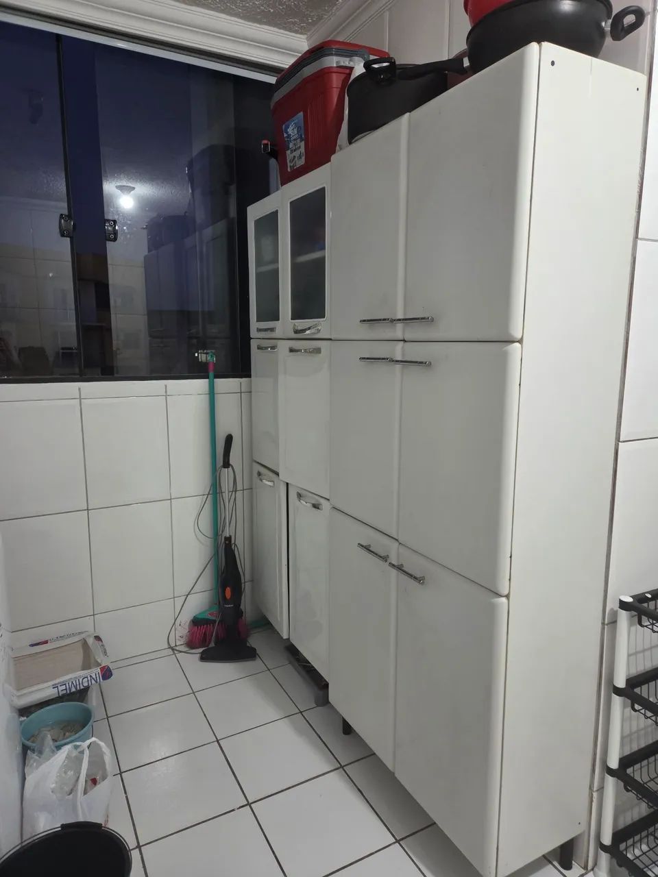 2 Armários de cozinha 