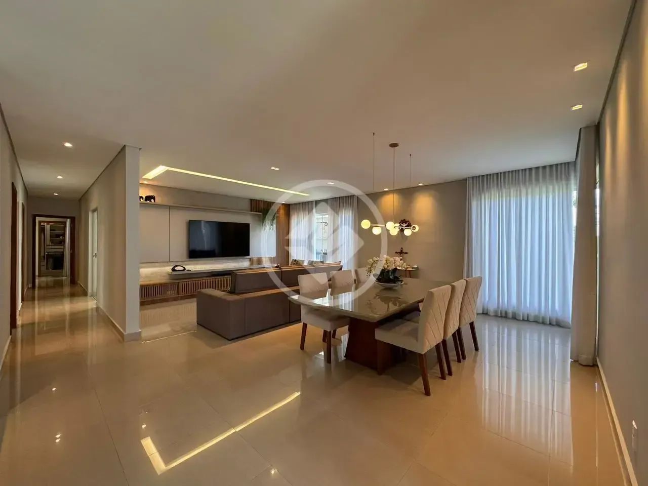 CASA LAGOA SANTA 3 QUARTOS COM SUÍTE / MY BROKER codigo: 284365