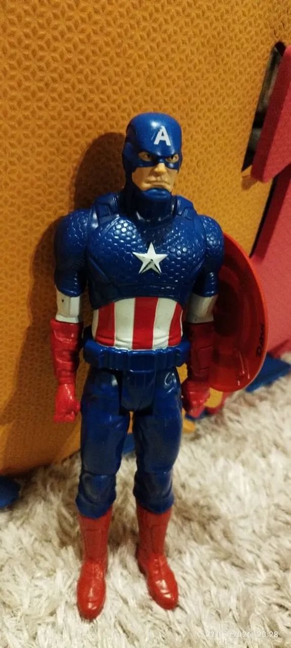 Boneco Capitão América Marvel Titan Hero Series 30cm Hasbro - Com Escudo - Foto 3