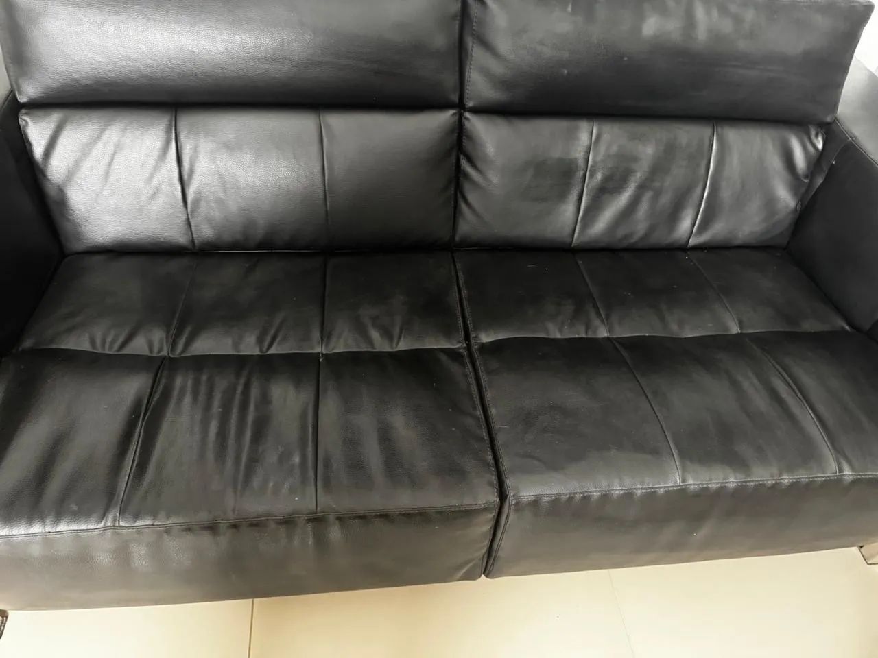 Sofá Courino Preto - Foto 2