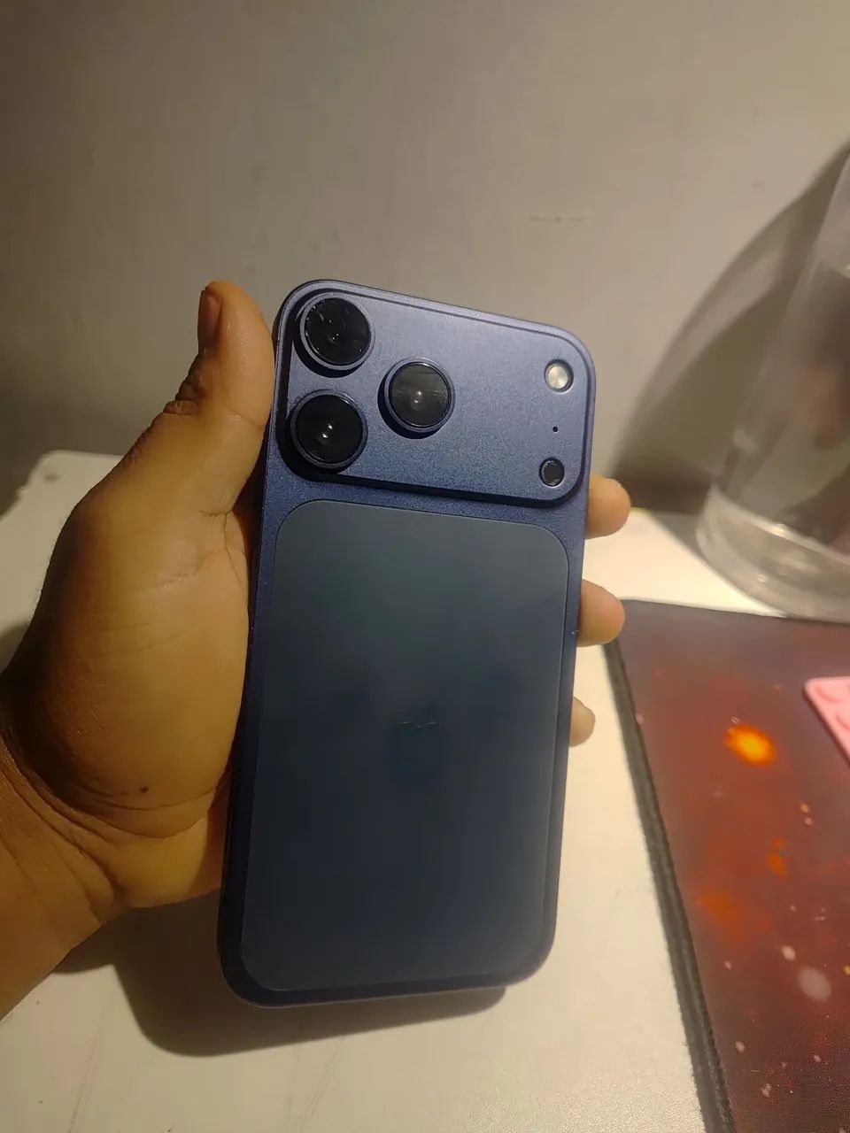 Iphone Xr com carcaça de 17 PRO MAX - Foto 2