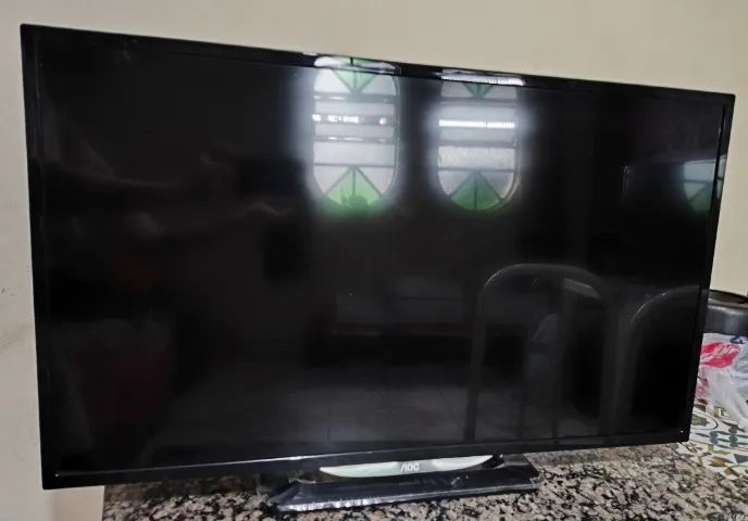 TV AOC 32' com a tela trincada por dentro - Foto 2