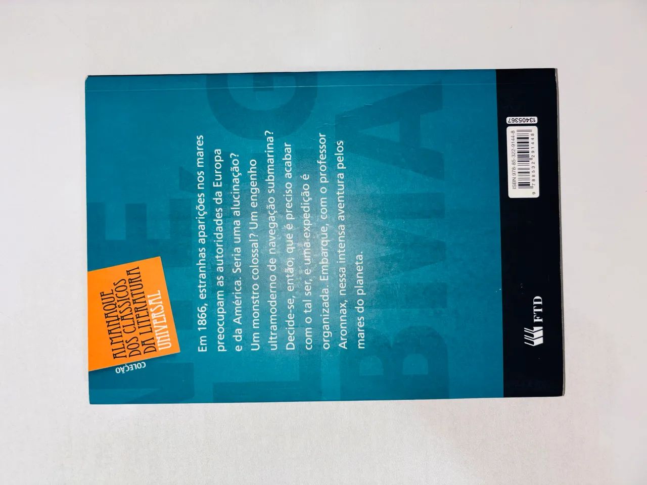 Livro vinte mil léguas submarinas  - Foto 3